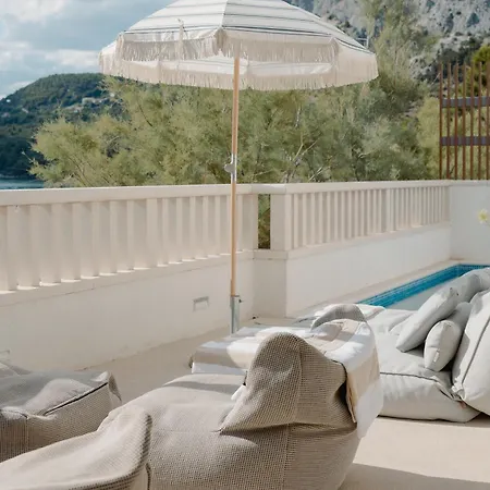Villasvilla Villa *